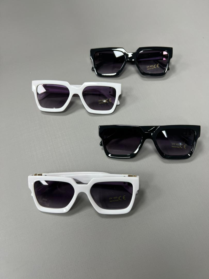 عینک دسته طلایی 8